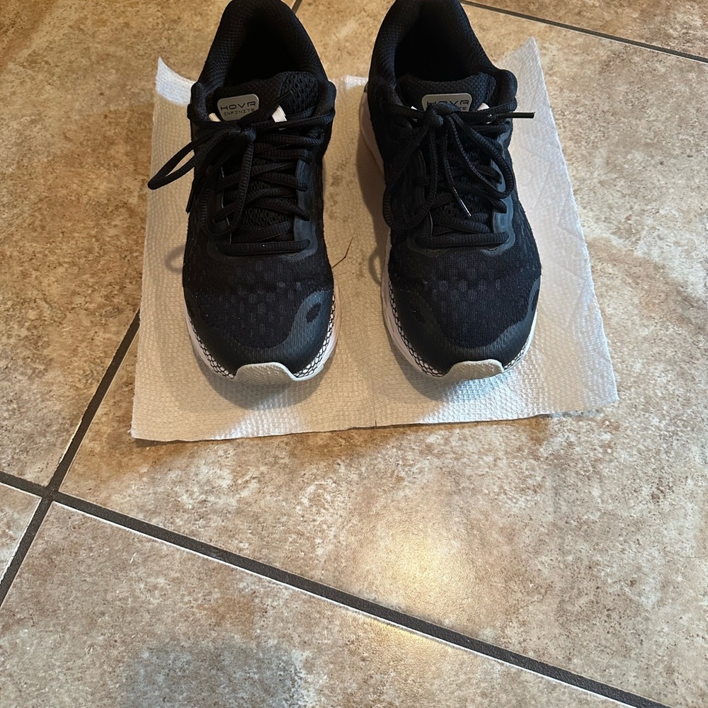 Women’s sneakers
